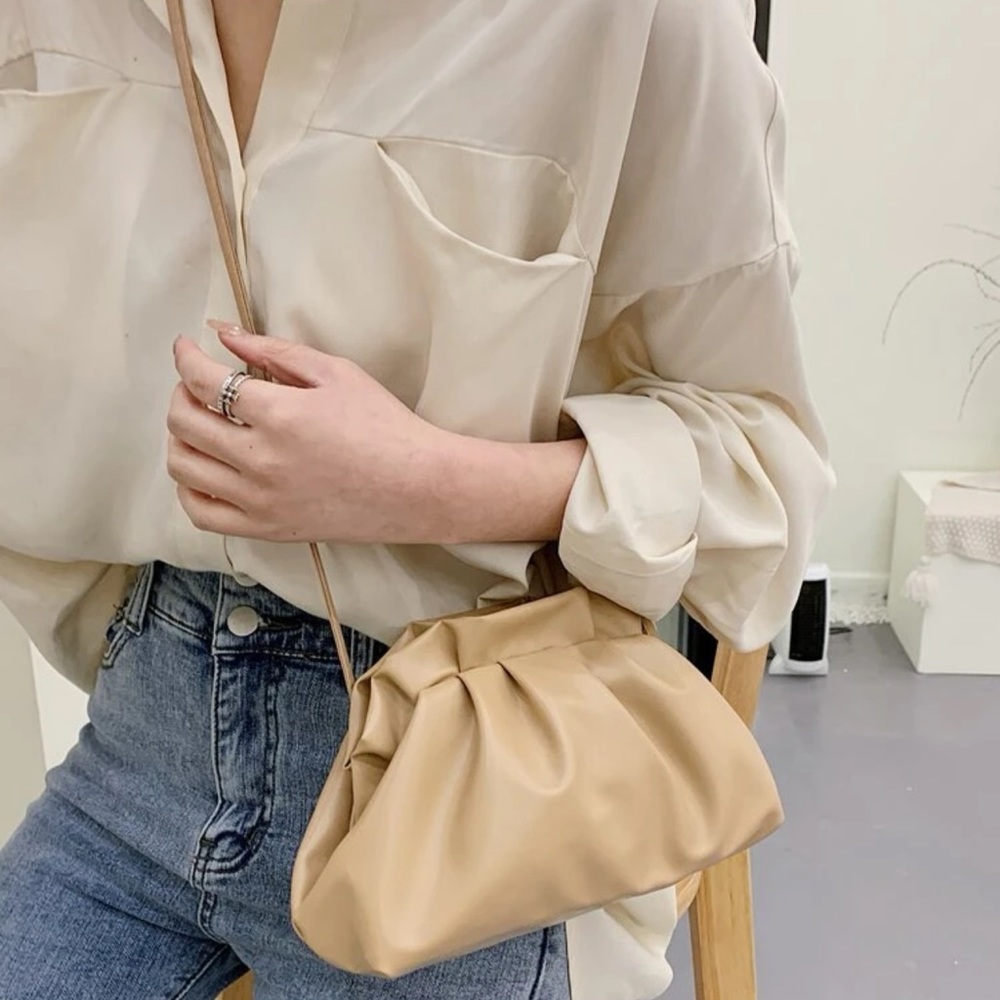 Ruched Bag - Picture 4 of 5